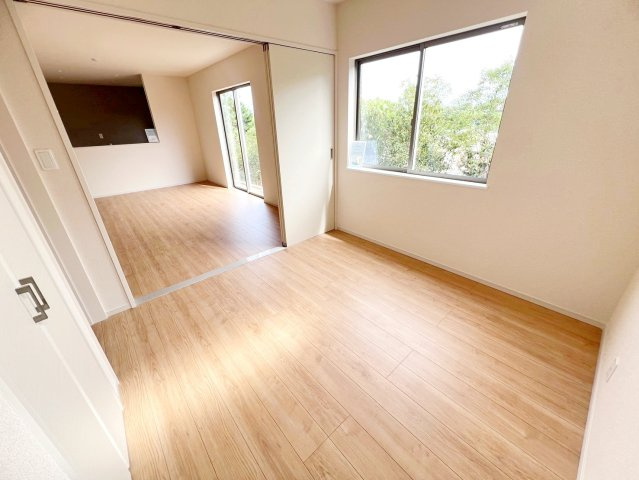 藤枝市瀬古4期／の洋室