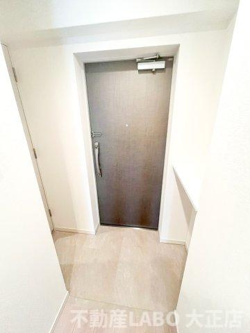スプランディッド難波VII の玄関