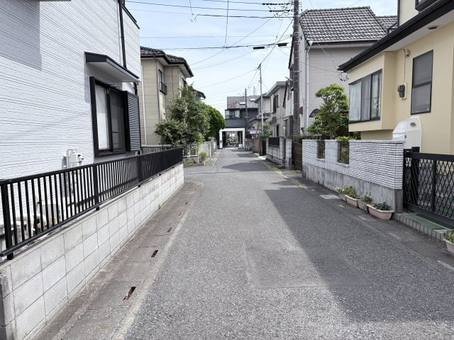 【前面道路含む現地写真】 | 熊谷市上之　中古戸建