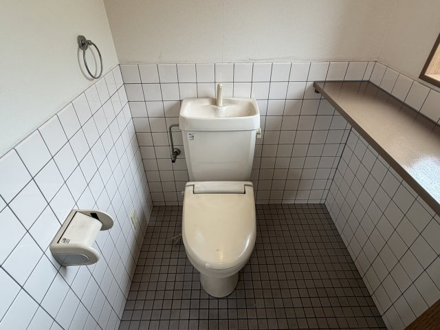 小池ビルのトイレ