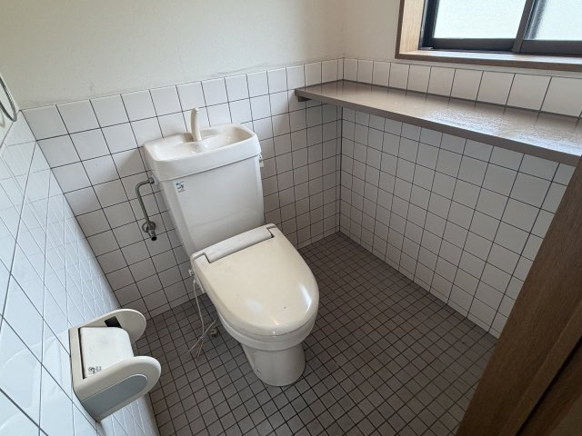 小池ビルのトイレ
