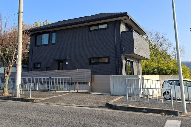 岸和田市門前町1丁目の前面道路含む現地写真|前面道路を含む外観写真