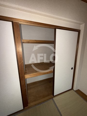 万代東マンション(大領小学校区)の収納|万代東マンション　押入