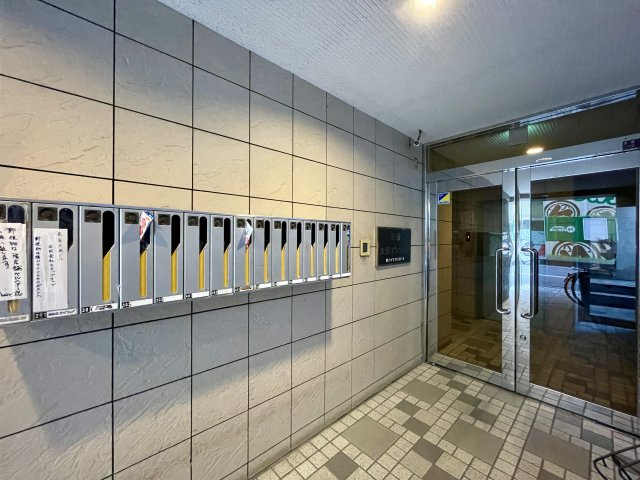 長居大発マンションのエントランス