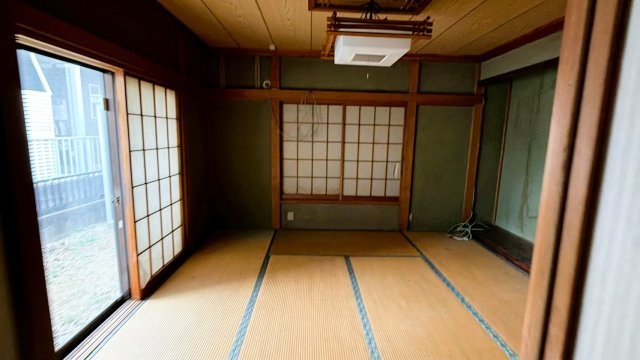 【和室】 | 千葉県野田市山崎 | 掃き出し窓から庭へ出入り可能。障子越しに柔らかな光が入ります。