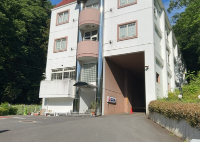 【外観】 | ホテル | 販売されている全ての土地が、宅地用の土地であるとは限りません。都市計画法に基づき、基本的に住宅を建てることができるのは土地計画区であることに加え、市街化区域として定められている地域のみとなっています。