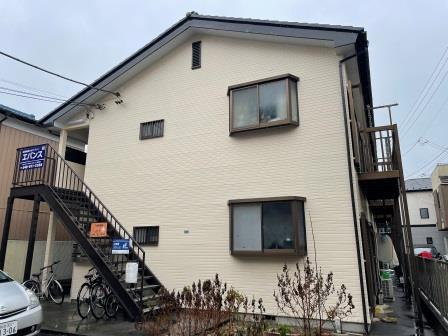 コーポ三角のエントランス