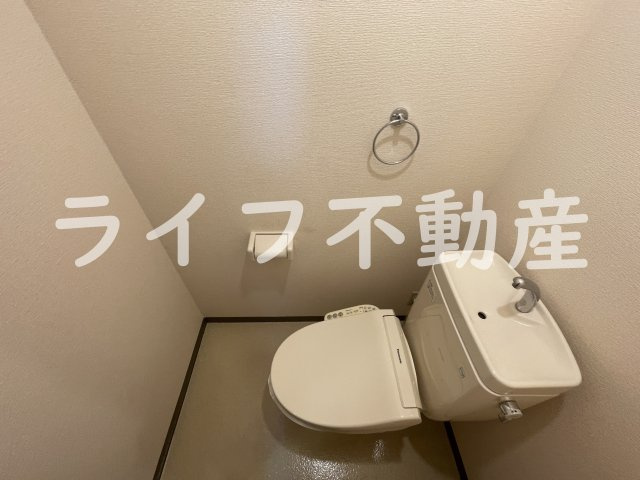 エーデルハイムAのトイレ|落ち着いたトイレです