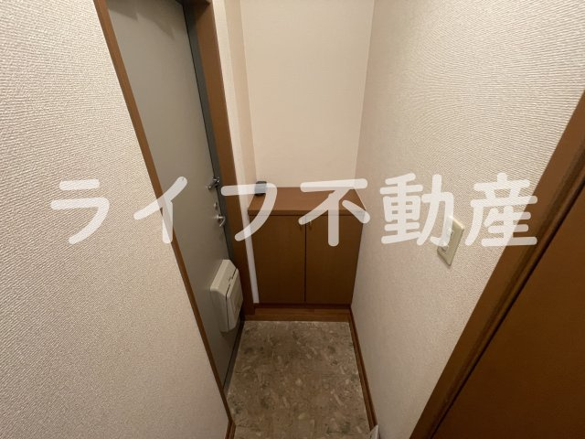 エーデルハイムAの玄関|落ち着いた玄関です