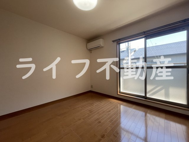 エーデルハイムAの洋室|ゆったりした洋室です