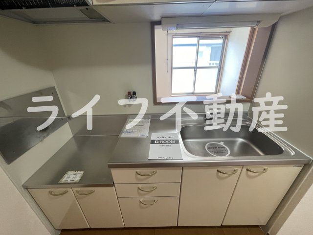 エーデルハイムAのキッチン|使いやすいキッチンです