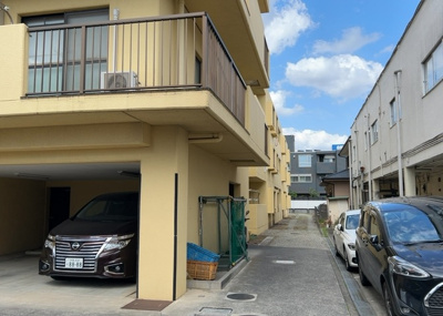 【外観】 | 武井ビル・アヴェニュー１６ | 家を建てる前提で土地を探している場合、地盤の丈夫さは譲れない条件の一つです。地盤が脆弱だと追加工事が必要となります。また、過去に地盤沈下や液状化現象を起こした土地は、できるだけ避けた方がいいでしょう。