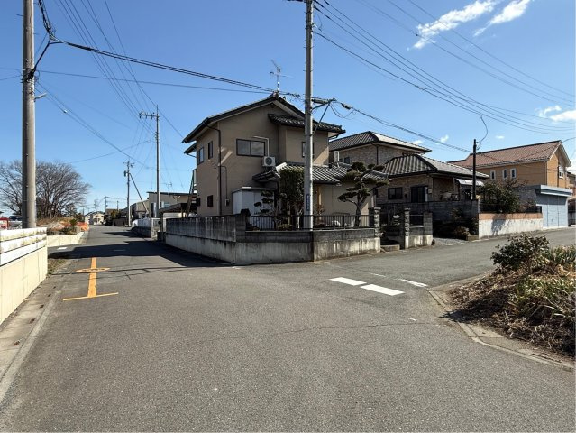 -三丁目不動産-　本庄市児玉町児玉南2丁目　平成2年築の前面道路含む現地写真