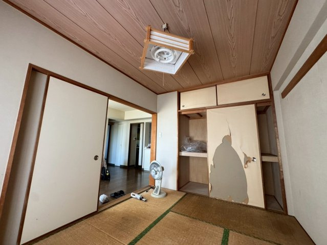 行田西口ローヤルコーポの和室