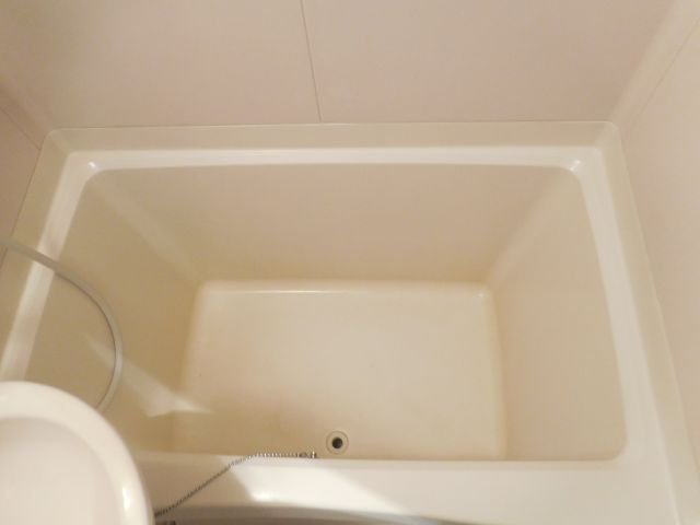 アップルハイツ富田の浴室
