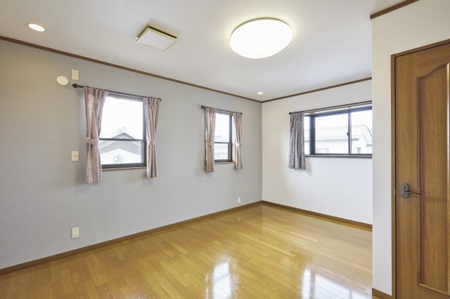 富岡市宮崎中古建ての内装|2階