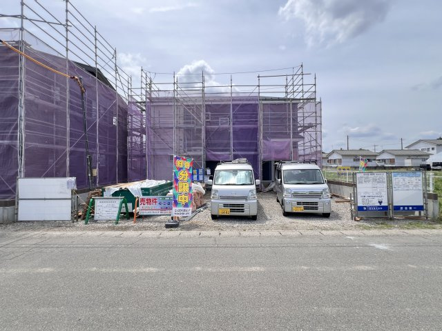 新築　安中市古屋　Livele Garden.S　１号棟の駐車場|　駐車スペースは並列2台分可能です！
