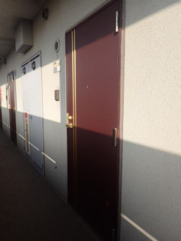 サンオレンジヒルズの玄関|※別部屋同間取りのお写真となります。参考にご覧くださいませ。