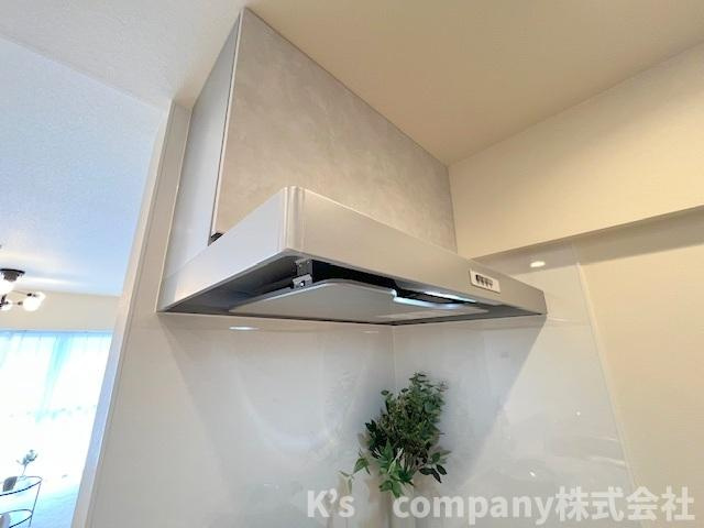 茅ヶ崎市南湖1丁目　ネオハイツ茅ヶ崎のキッチン|お手入れのしやすいスリムタイプのレンジフード☆