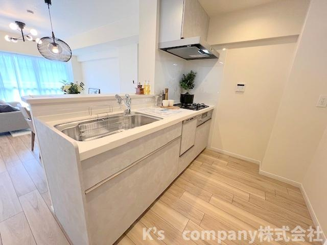 茅ヶ崎市南湖1丁目　ネオハイツ茅ヶ崎のキッチン|爽やかな色合いの清潔感のあるシステムキッチン☆