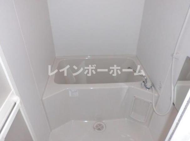 プラーナ蘇我の浴室