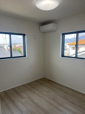 塩尻市大門三番町　新築住宅の子供部屋|子供部屋としても使い勝手の良いお部屋です