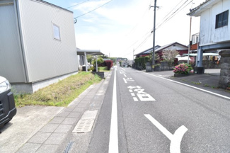【前面道路含む現地写真】 | 鹿屋市寿4丁目　中古戸建