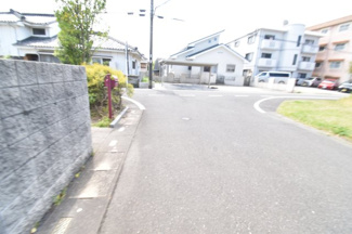 【前面道路含む現地写真】 | 鹿屋市寿4丁目　中古戸建