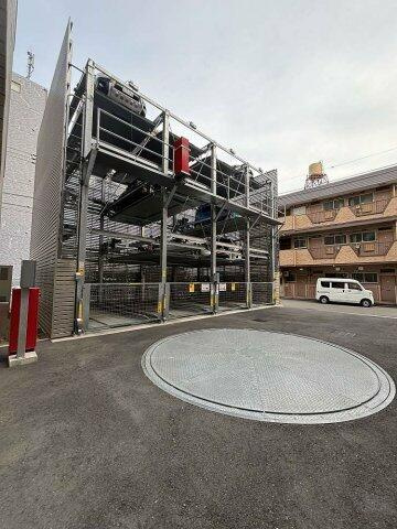 ガーラ・レジデンス府中宮西町の駐車場