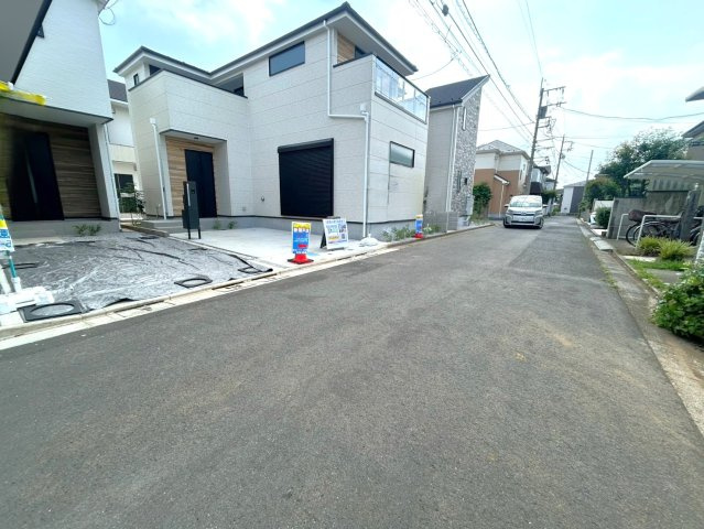 練馬区東大泉６丁目　新築一戸建　西武池袋線　大泉学園の前面道路含む現地写真