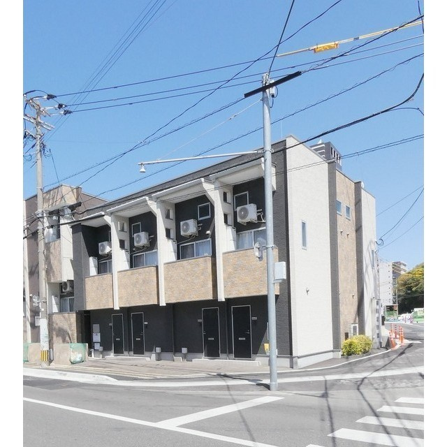 福岡市西区小戸１丁目のアパート