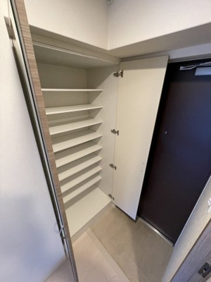 【玄関】 | クローバー・グランデ昭和町