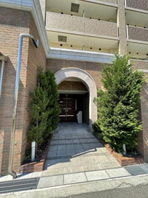【エントランス】 | クローバー・グランデ昭和町