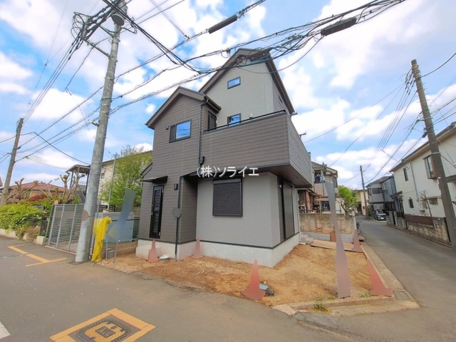 所沢市中新井1丁目　新築戸建の前面道路含む現地写真