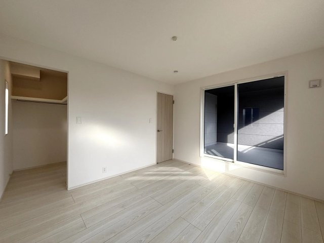 【仲介手数料無料／愛西市】愛西市東保町中　ブルーミングガーデン　新築戸建　2号棟の洋室