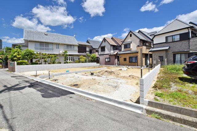 リーブルガーデン宝塚市中州1丁目｜4LDK＋並列駐車2台可