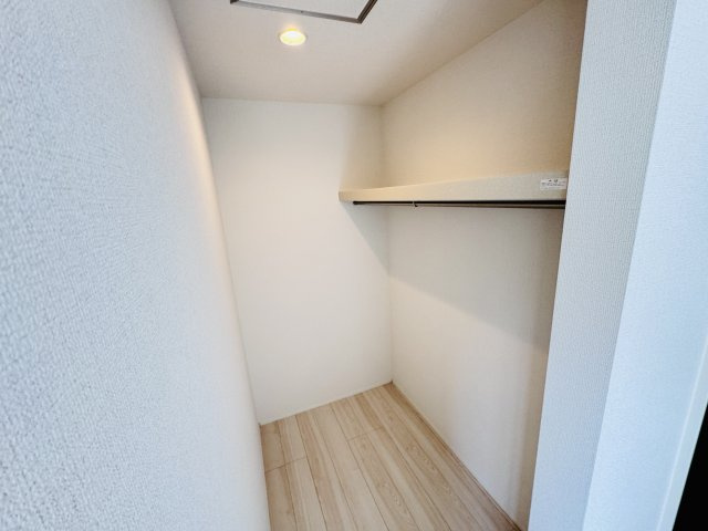 松戸市小金きよしケ丘４丁目新築戸建（小金きよしケ丘３期）の収納|7.37帖寝室・ウォークインクローゼット