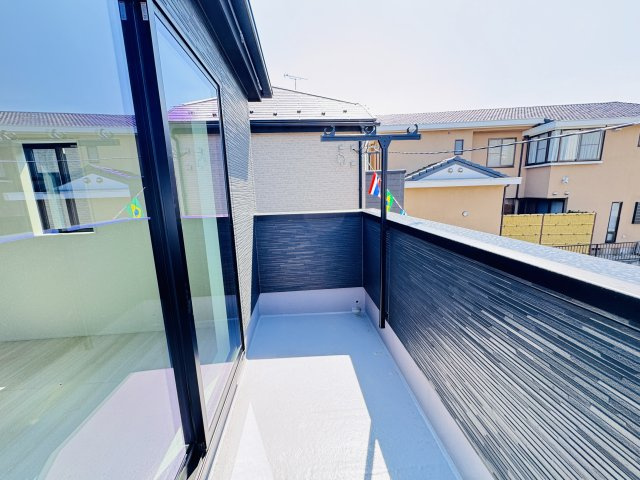松戸市小金きよしケ丘４丁目新築戸建（小金きよしケ丘３期）のバルコニー|寝室前バルコニー