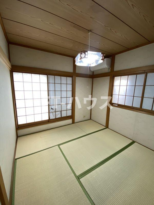 千葉県習志野市藤崎四丁目戸建の寝室