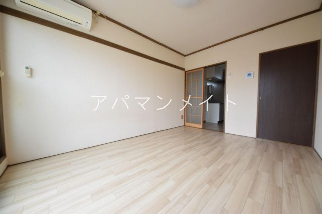 【居間・リビング】 | 第二サフランハイツ | 戸塚周辺ならアパマンメイトへＬｅｔｓ Ｇｏ ！