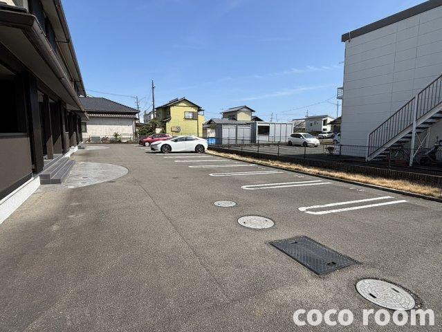 豊穂の駐車場