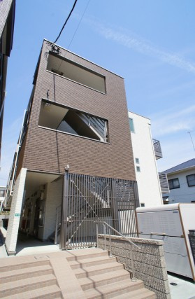 アスティオの外観