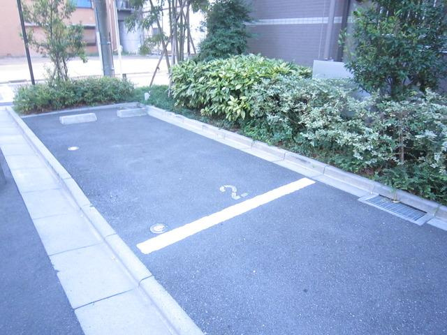 パークアクシス清澄白河の駐車場