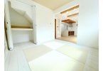 【和室】 | 川越市寺尾　新築一戸建住宅　全1棟　(ふじみ野店) | 収納もでき、生活空間をすっきりと片付けることができます。
