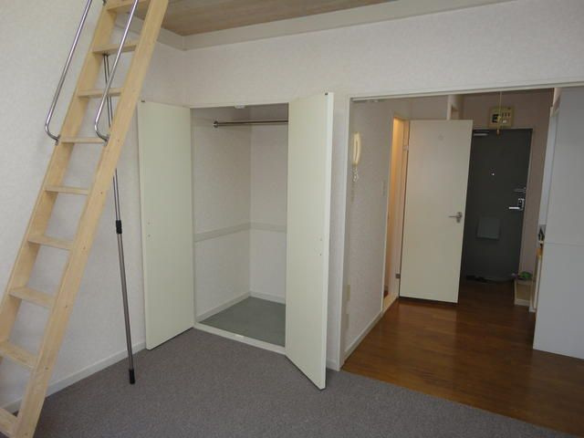 レオパレスプリマベーラの収納