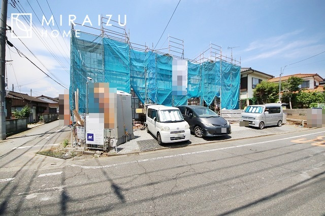 【前面道路含む現地写真】 | 陽の光をたっぷりと浴びながら気持ち良く生活が出来ます。夢のマイホーム、夢ではなく実現出来ます！見学・ご相談等、お気軽にご連絡下さい。