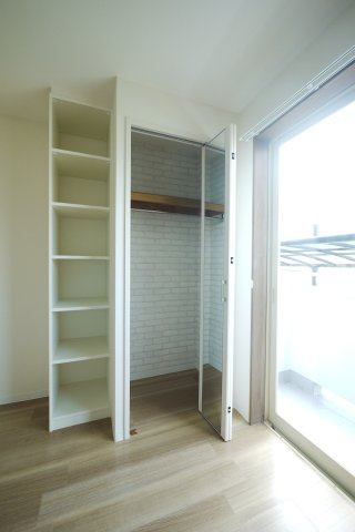 コレドールの収納|※写真は別の部屋のものです。