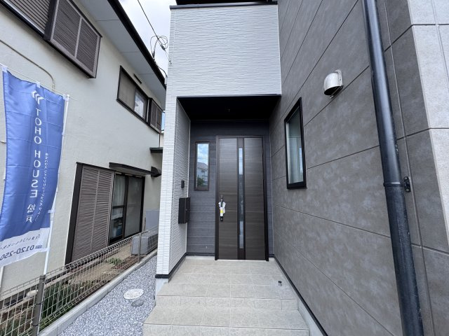 流山市松ケ丘６丁目新築戸建（松ケ丘17期）のエントランス|エントランス・玄関ポーチ