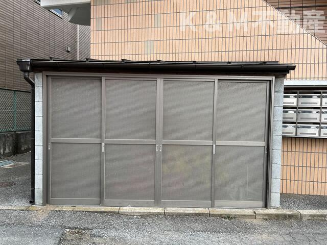レジデンスさくらのその他|専用ゴミ捨て場 