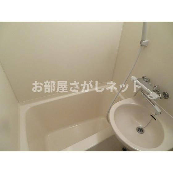 サンクレイドルレヴィール池袋の浴室